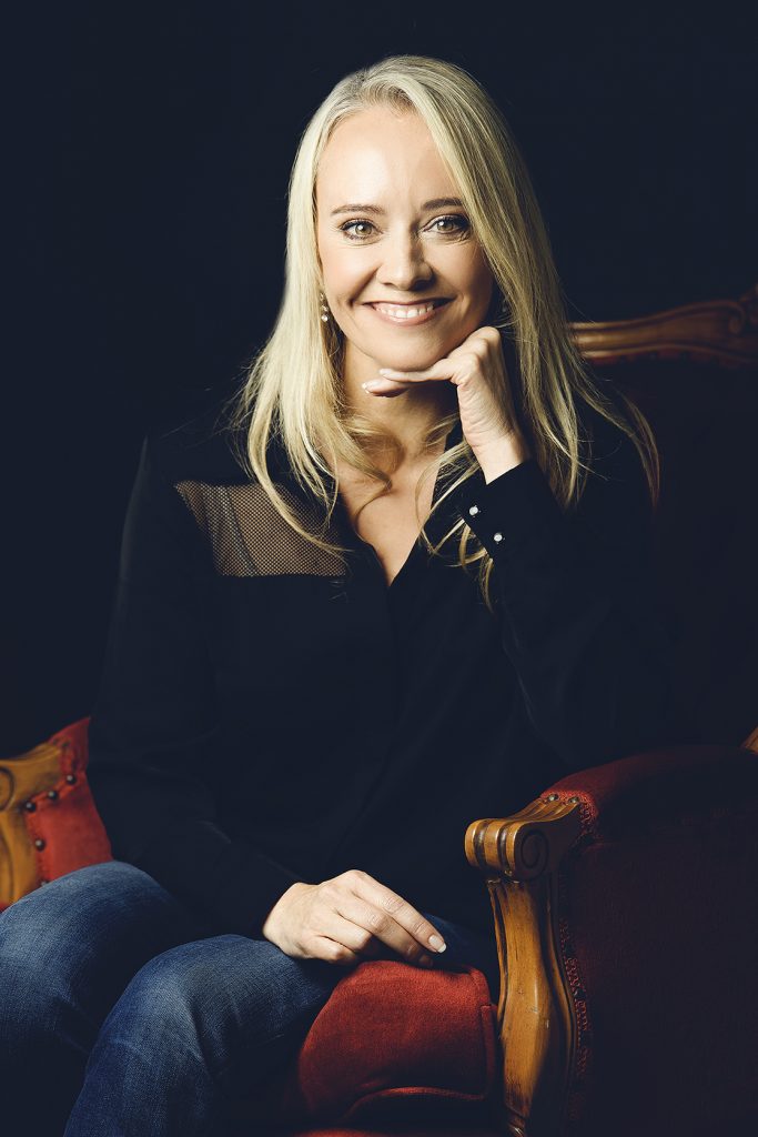 Soft glam makeup for a professional corporate headshot by Storm Pass Makeup based in Johannesburg, shot by Kevin Mark Pass